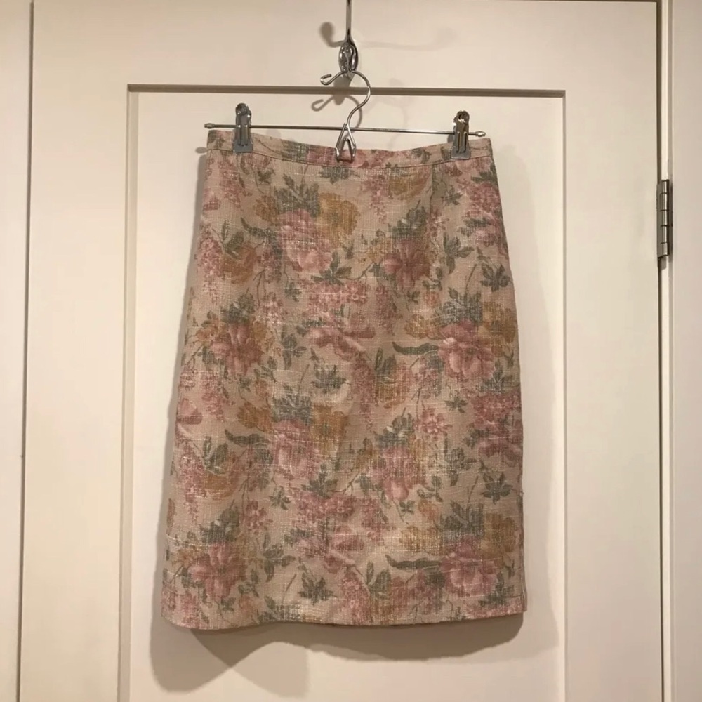 Pink floral woven skirt